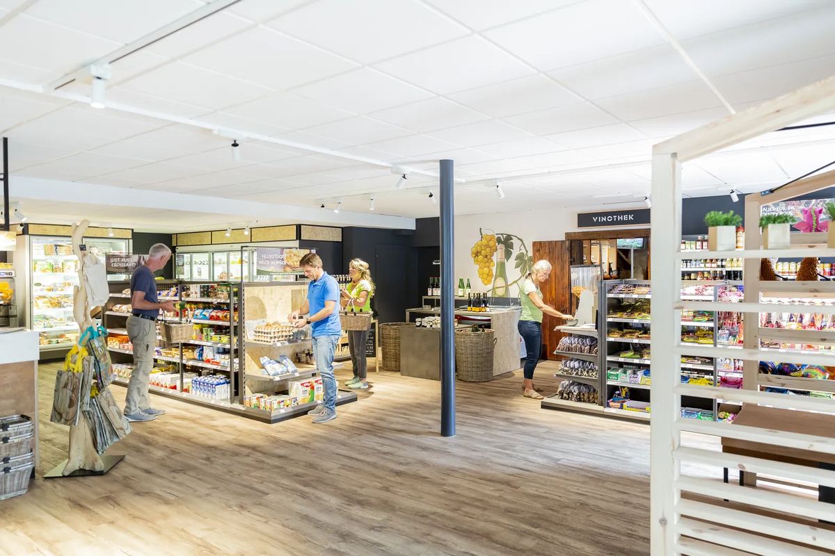 Kleiner Supermarkt im Park