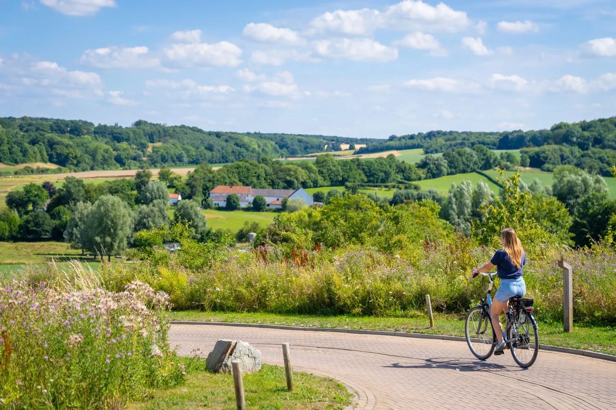 Radfahrer im Hügelland von Südlimburg